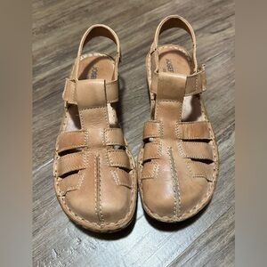 Josef Seibel Rosalie 48 in Wild Cognac. Size 38.